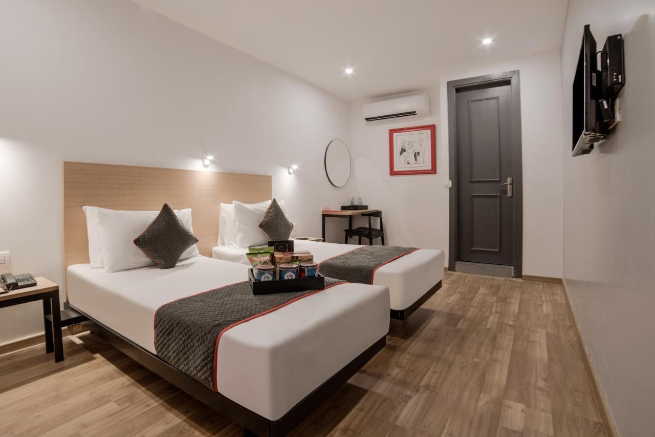 Oyo Townhouse 086 Pankha Road Hotel นิวเดลี ภายนอก รูปภาพ